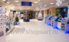 Торговое оборудование магазина сувениров Москвариум ВДНХ БРЕНДОВЫЕ СТЕЛЛАЖИ Фото 04