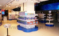 Торговое оборудование магазина сувениров Москвариум ВДНХ БРЕНДОВЫЕ СТЕЛЛАЖИ Фото 11