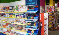 Торговое оборудование детского магазина в Green park ЦВЕТНЫЕ МЕТАЛЛИЧЕСКИЕ СТЕЛЛАЖИ Фото 06