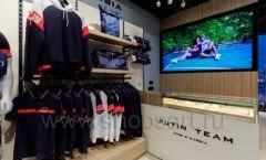 Торговое оборудование бутика спортивной одежды PUTIN TEAM Шереметьево коллекция КЛАССИЧЕСКИЙ ЛОФТ Фото 26