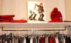 Торговое оборудование 2 магазина детской одежды Винни ТЦ Юнимолл коллекция 21 ВЕК Фото 14