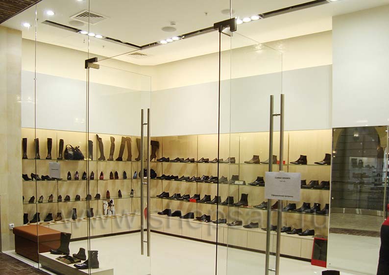 Торговое оборудование для магазина обуви Corno Grande ТРК Вегас коллекция КОФЕ С МОЛОКОМ Фото